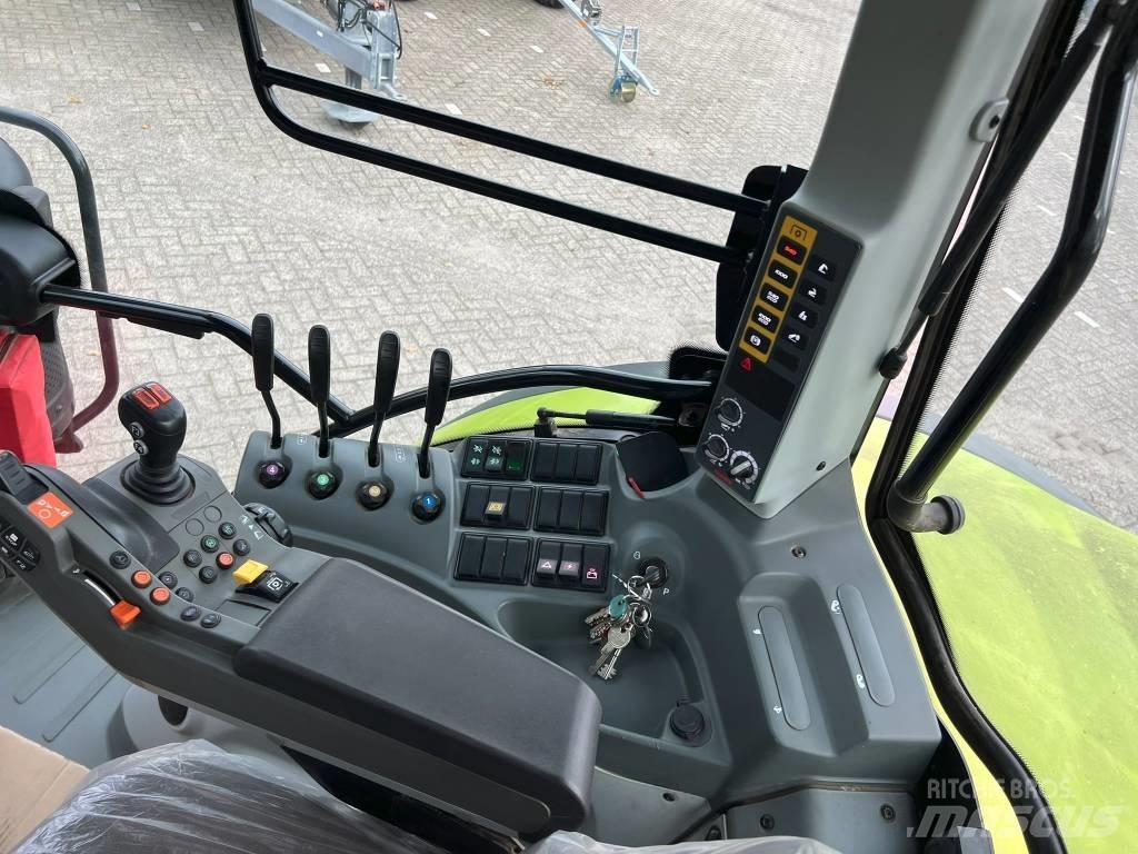 CLAAS Arion 510 Cis 트랙터