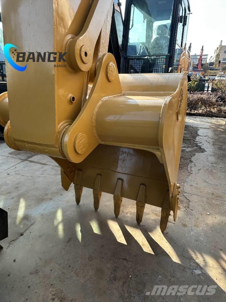 CAT 320 GC 대형 굴삭기 29톤 이상