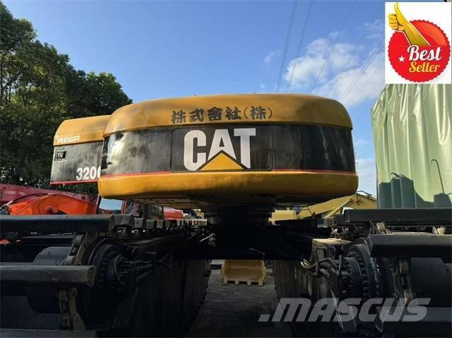 CAT 320 C 수륙양용 굴삭기