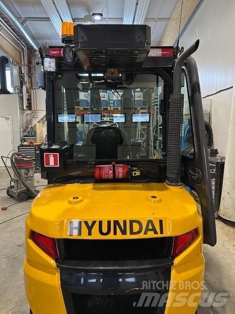 Hyundai 35 DA-9 디젤 지게차