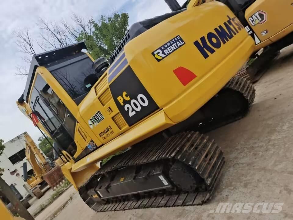 Komatsu PC 200-7 대형 굴삭기 29톤 이상