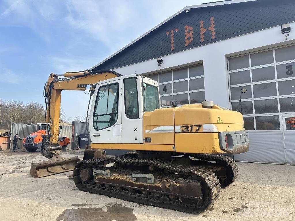 Liebherr R 317 대형 굴삭기 29톤 이상