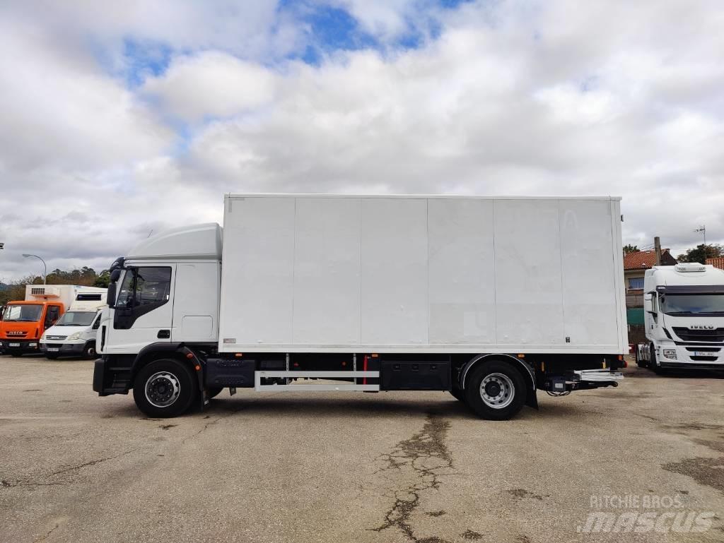 Iveco 180E 28 탑차 트럭