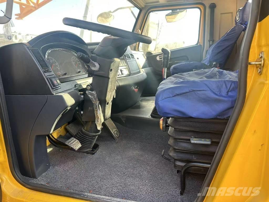 XCMG QY70KC A/T 크레인
