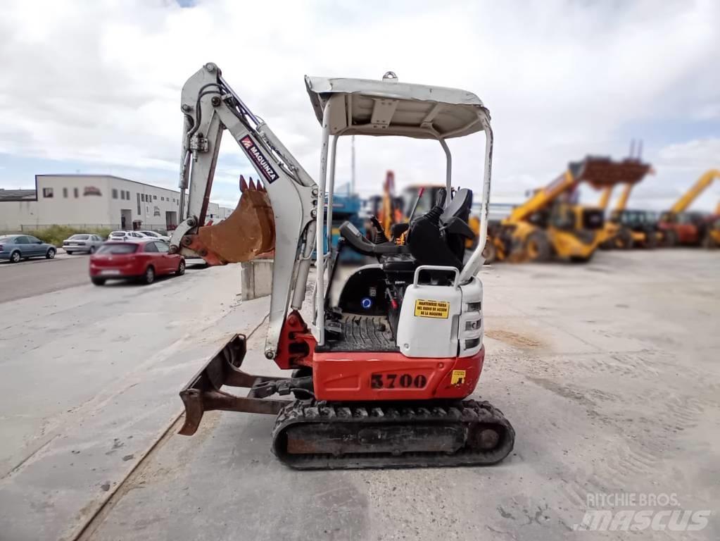 Takeuchi TB 215 R 소형 굴삭기 7톤 미만
