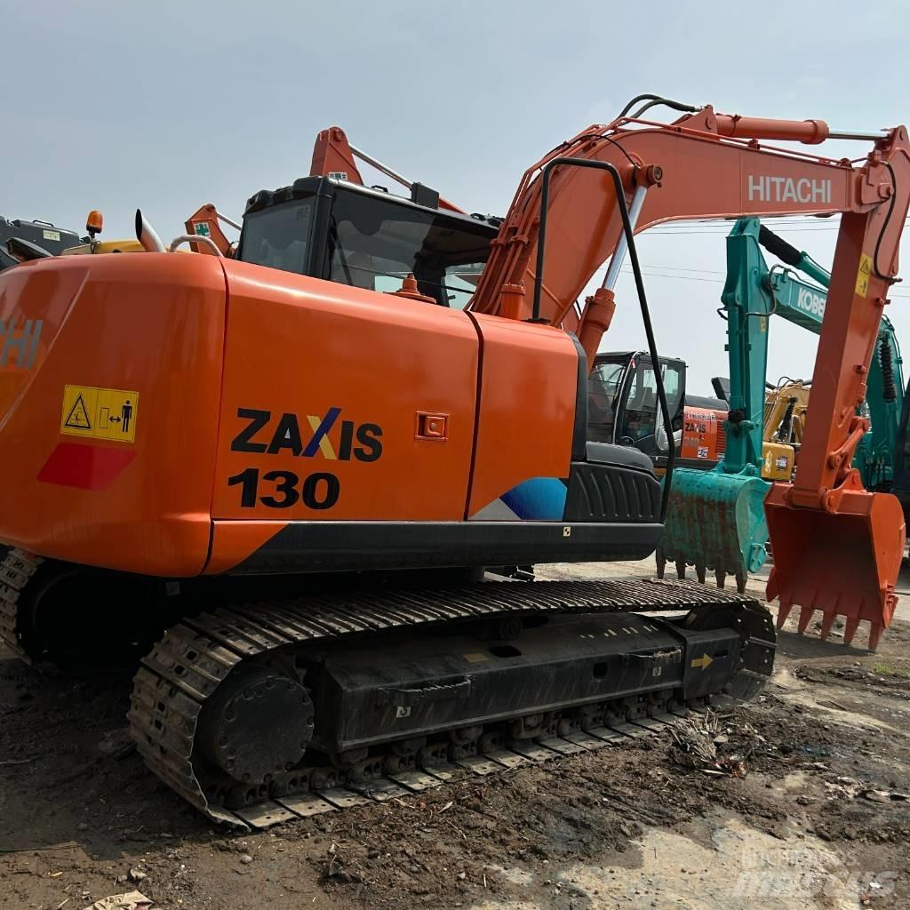 Hitachi 130 대형 굴삭기 29톤 이상