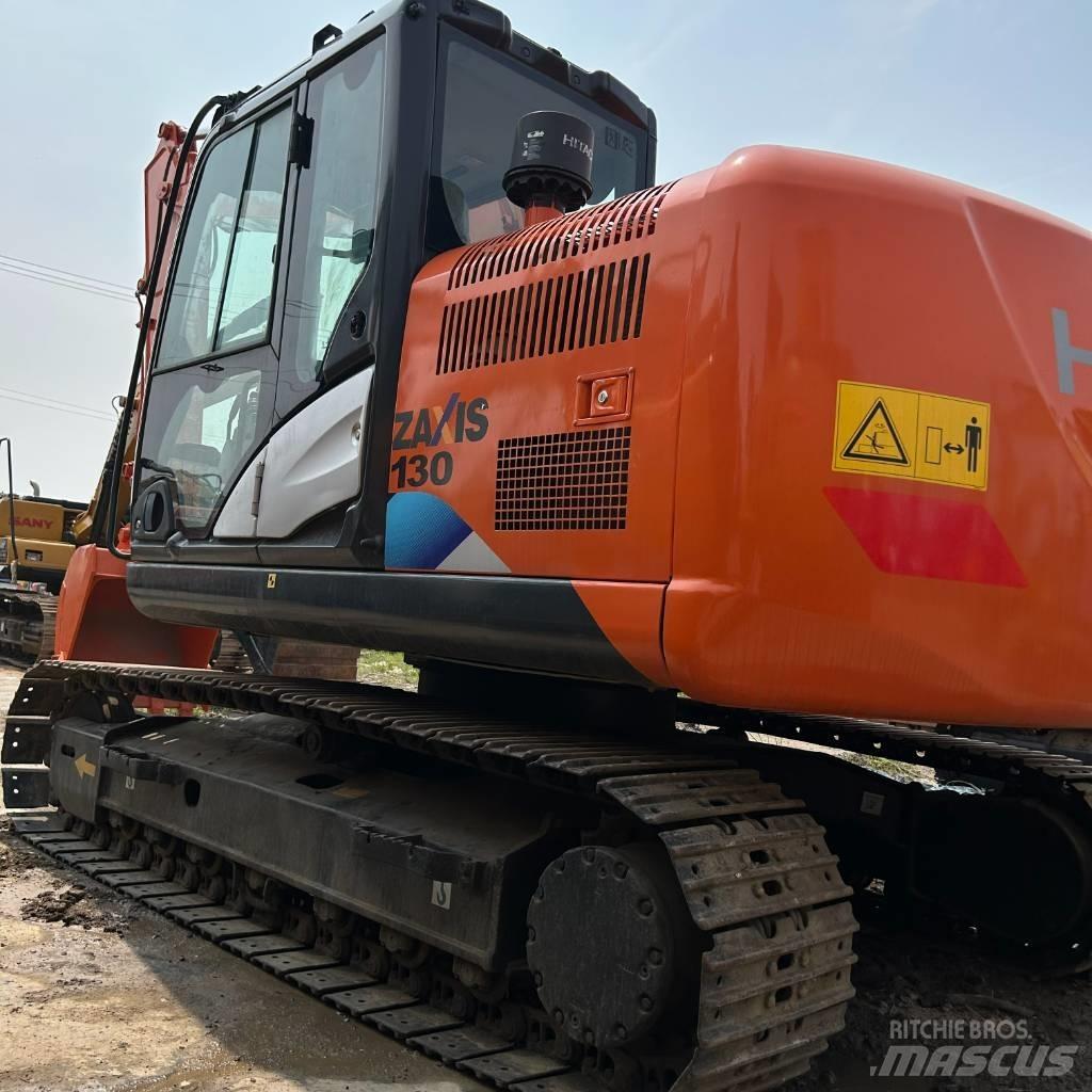 Hitachi 130 대형 굴삭기 29톤 이상