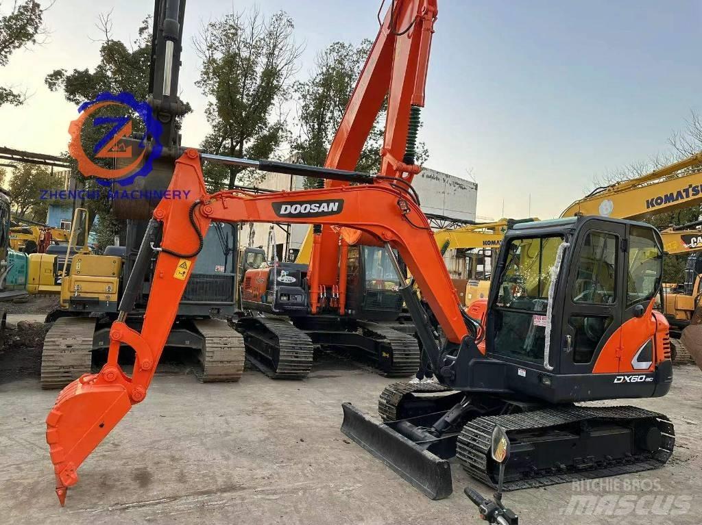 Doosan DX 60 소형 굴삭기 7톤 미만