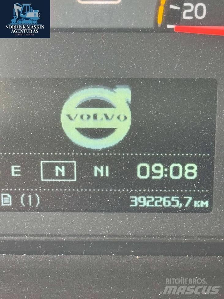 Volvo FM 410 가축 운반용 트럭