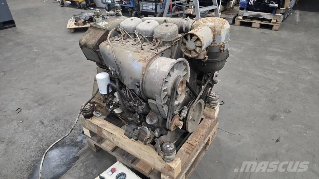 Deutz F3L912 엔진