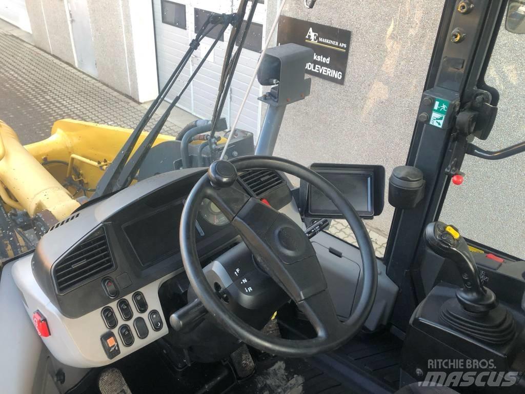 Komatsu WA 320-8  휠로우더