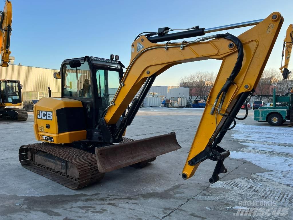 JCB 67 C 소형 굴삭기 7톤 미만