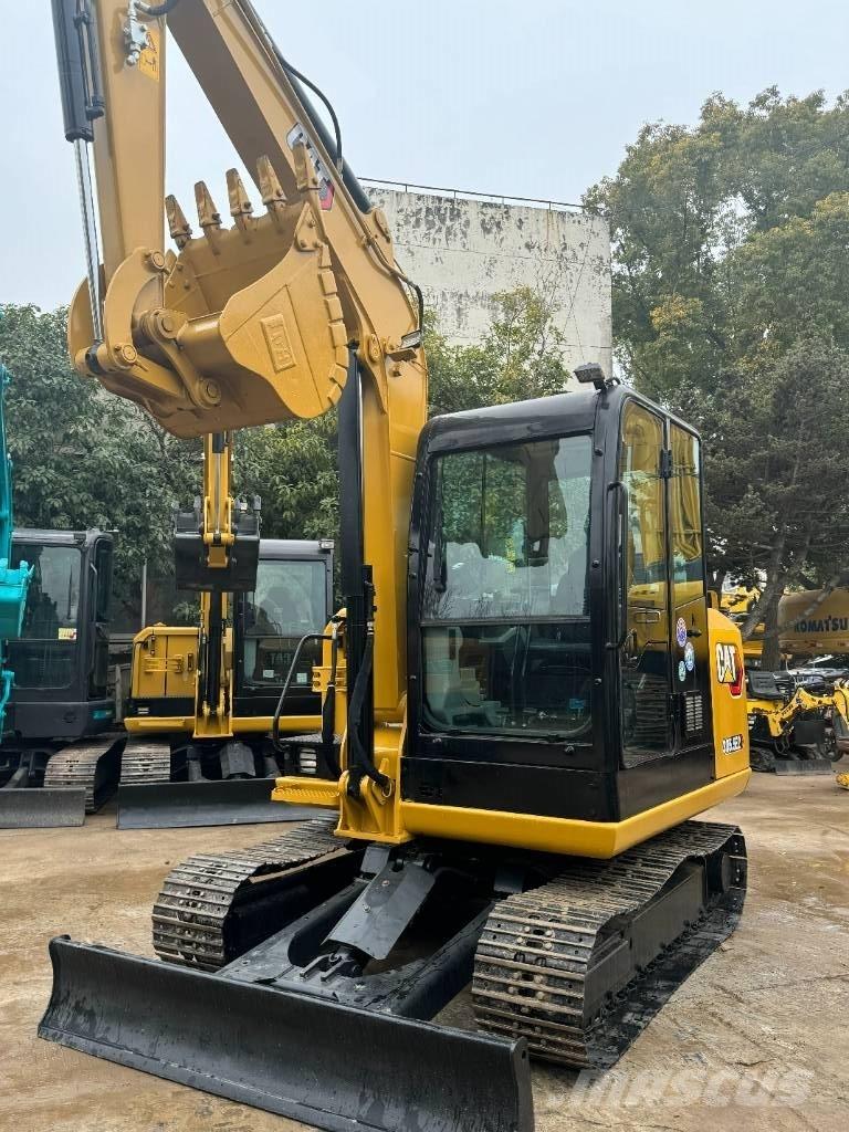 CAT 305.5 E CR 소형 굴삭기 7톤 미만