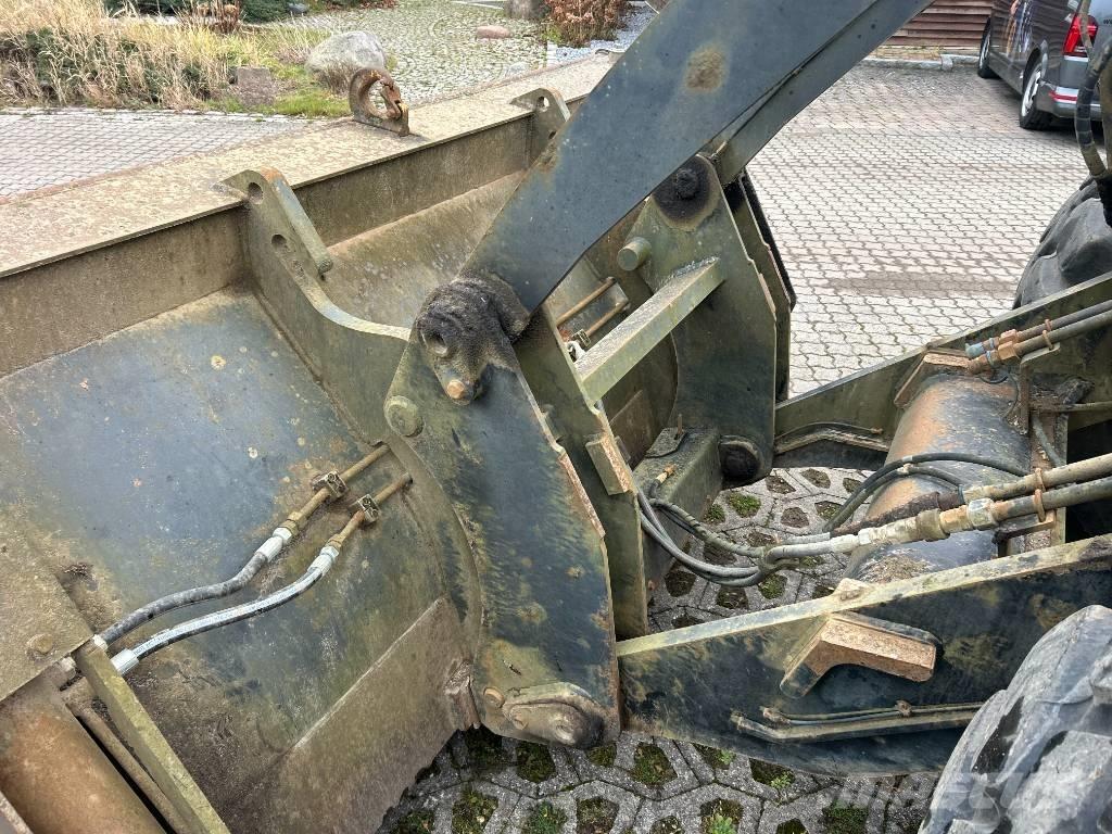 Ljungby L 13  휠로우더