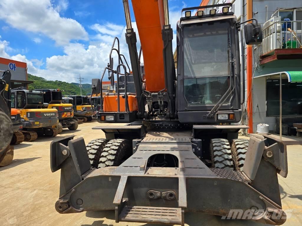 Doosan DX220W-7  휠 굴삭기