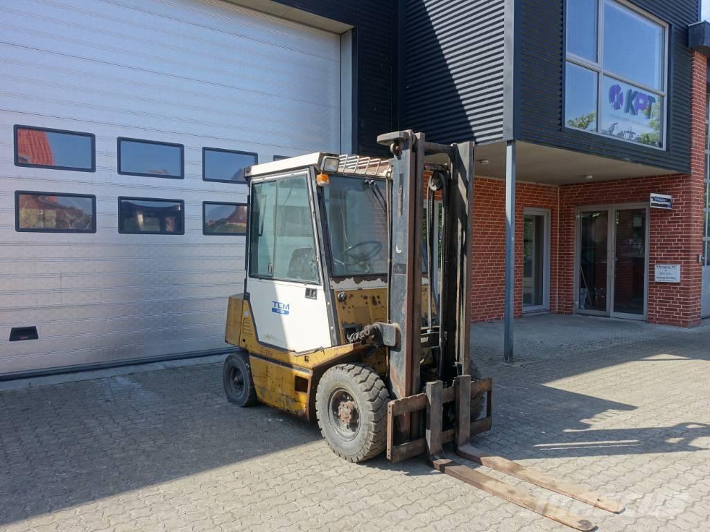 TCM FD 25 Z2 디젤 지게차