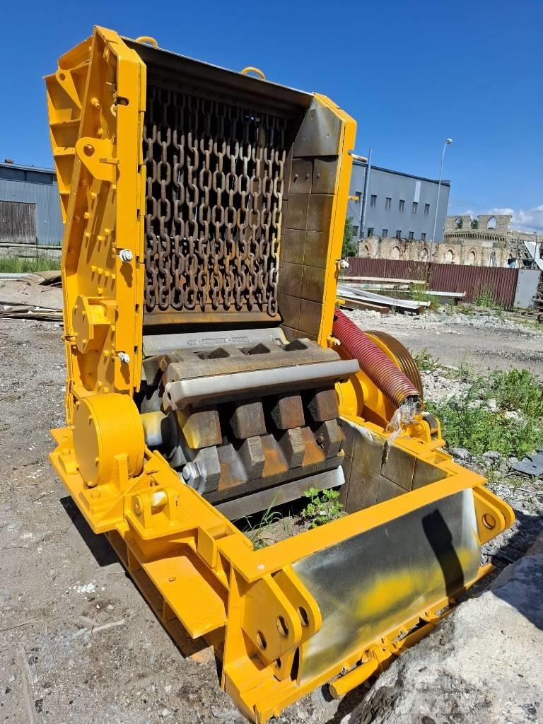 Terex Pegson 4242 SR 크러셔