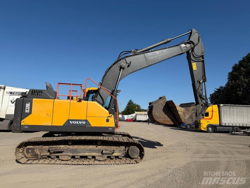Volvo EC220 EL 대형 굴삭기 29톤 이상