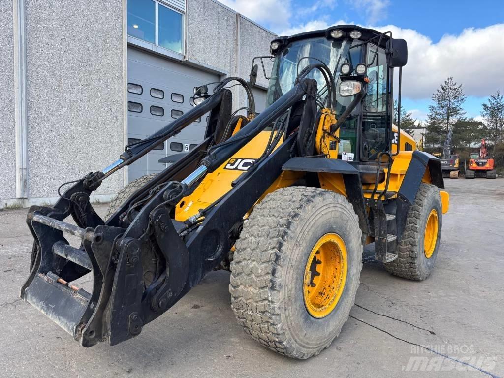 JCB 437 HT  휠로우더