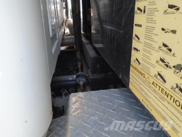 Mack GRANITE GR64B 덤프 트럭