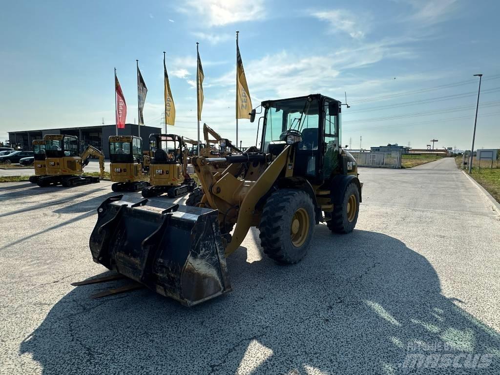 CAT 908M  휠로우더