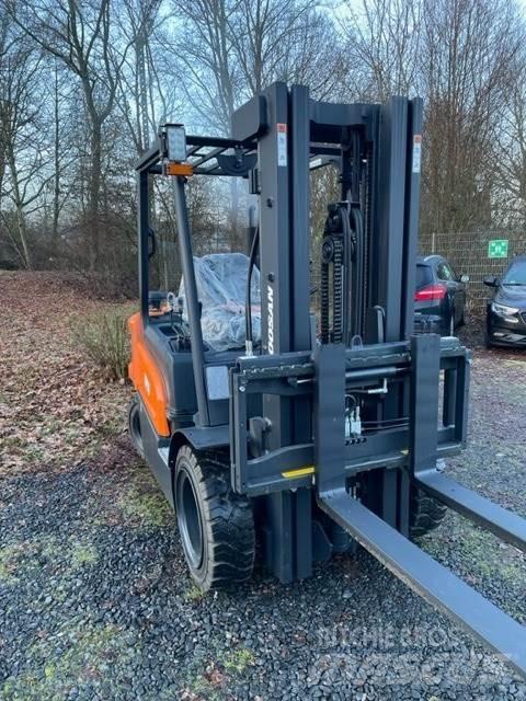 Doosan D30NXS 디젤 지게차