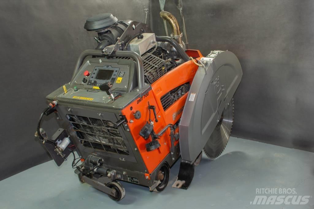 Husqvarna FS7000DL 암석 및 콘크리트 절단기
