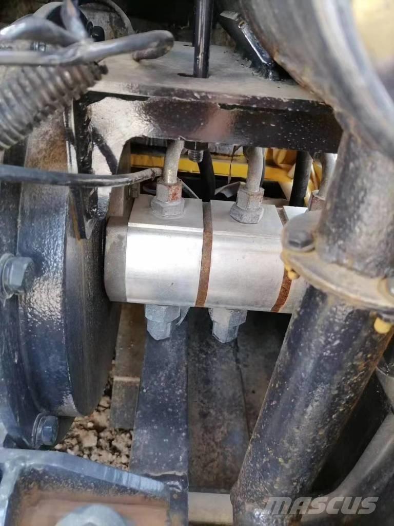 Komatsu PC18 소형 굴삭기 7톤 미만