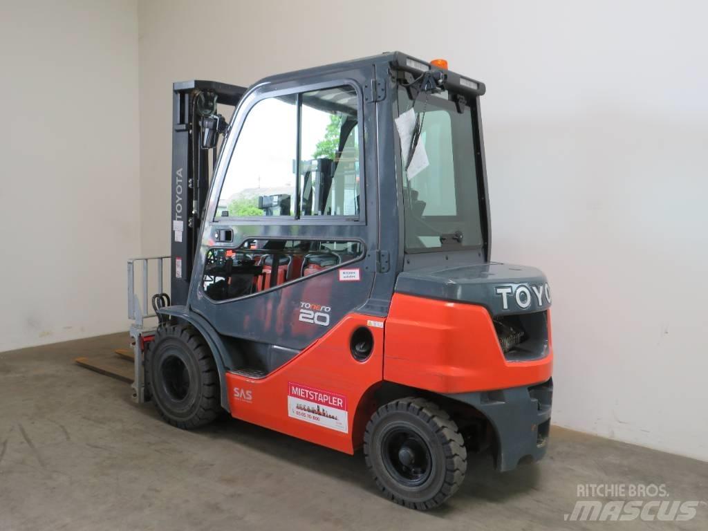 Toyota 8 FDF 20 디젤 지게차
