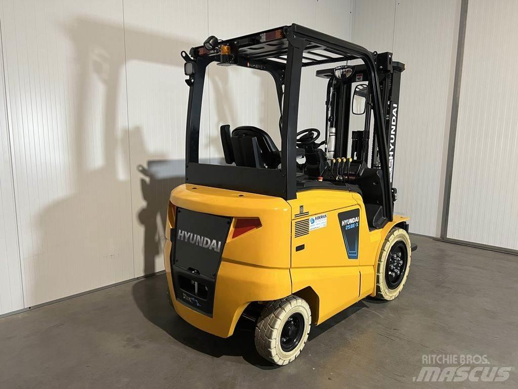 Hyundai 25BE-X 전동 지게차