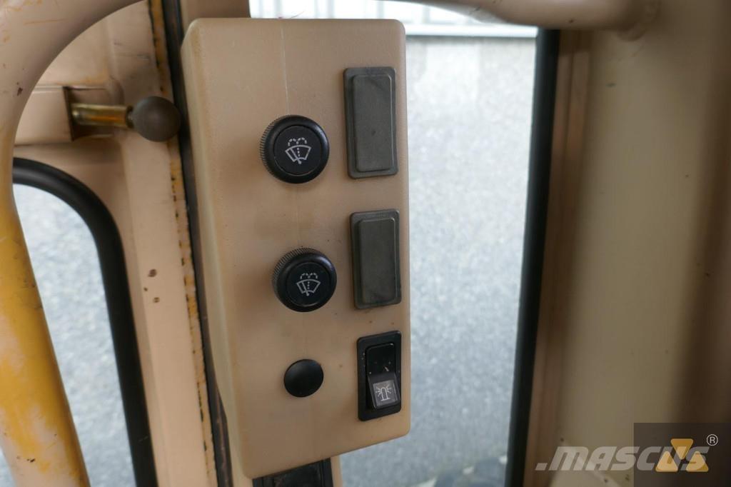 CAT 140H 그레이더