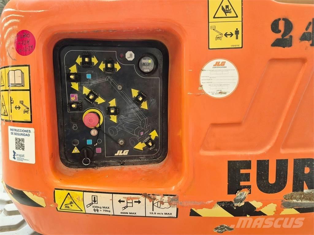 JLG E600JP 관절형 전동이동 리프트