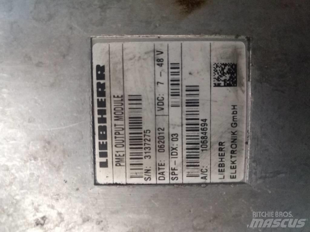 Liebherr R 916 LC 일렉트로닉스