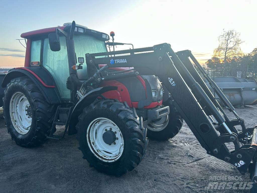 Valtra N 111 트랙터