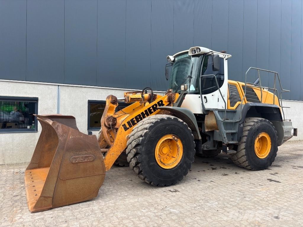 Liebherr L 550  휠로우더