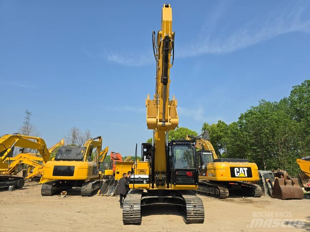 CAT 320 D 2 중형굴삭기 7톤-28톤