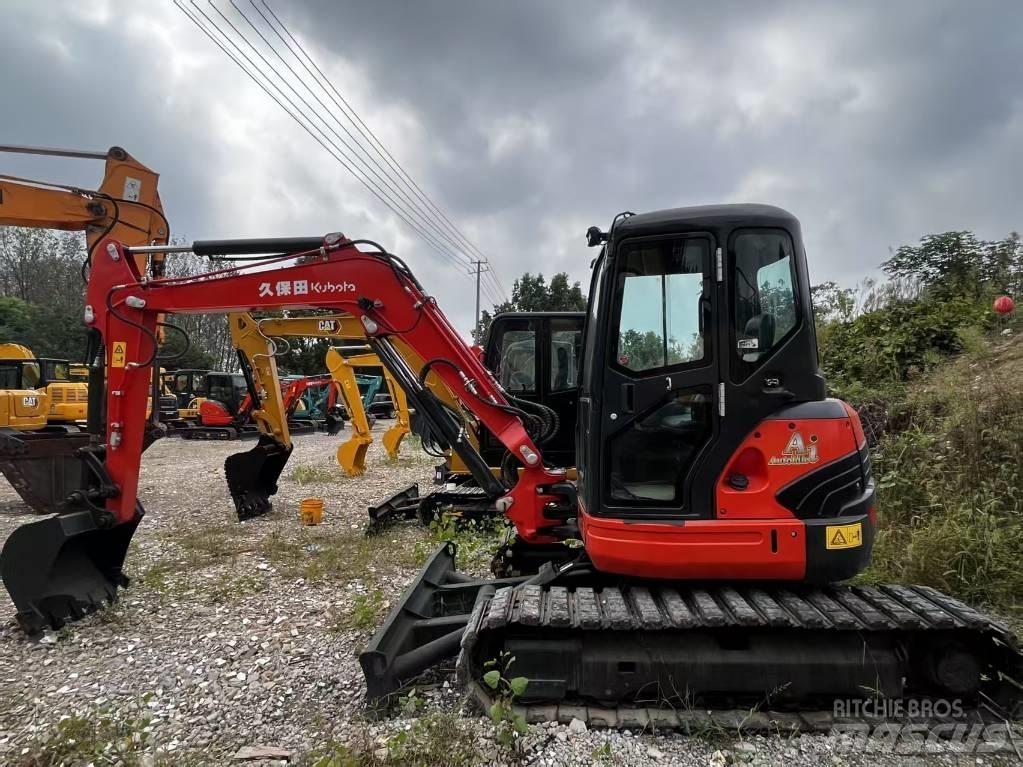 Kubota U 55 중형굴삭기 7톤-28톤