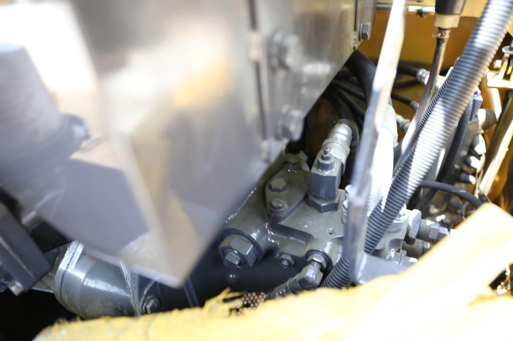 Komatsu PC 60-7 소형 굴삭기 7톤 미만