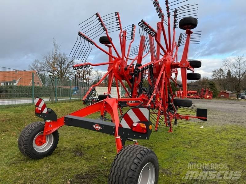 Kuhn GA8131 수확기