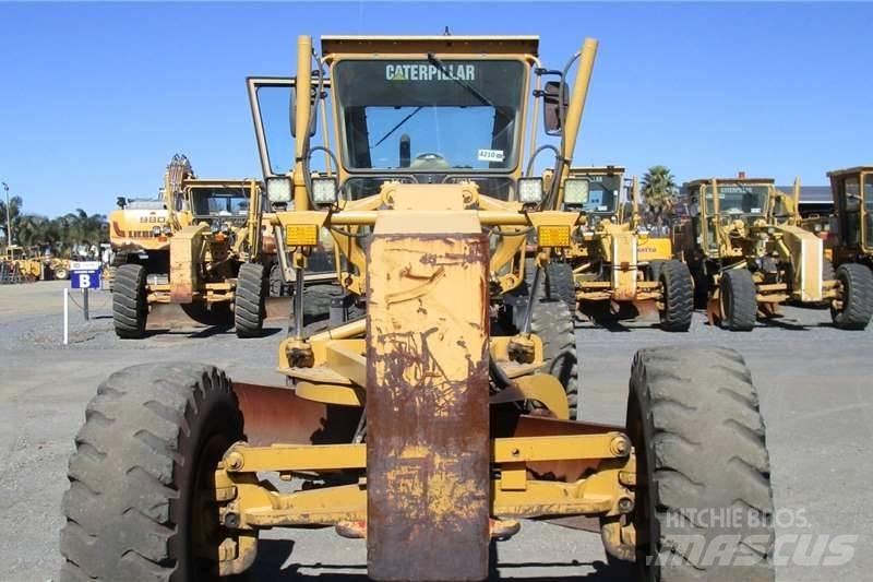CAT 140K 그레이더