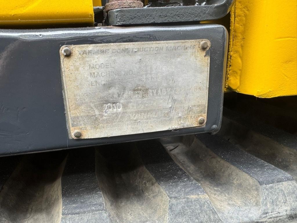 Yanmar C 30 R-2  궤도식 덤프