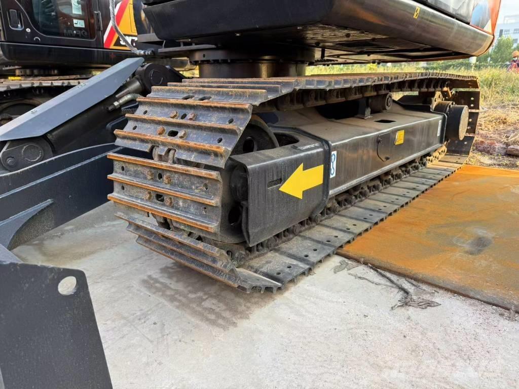 Hitachi 70 대형 굴삭기 29톤 이상