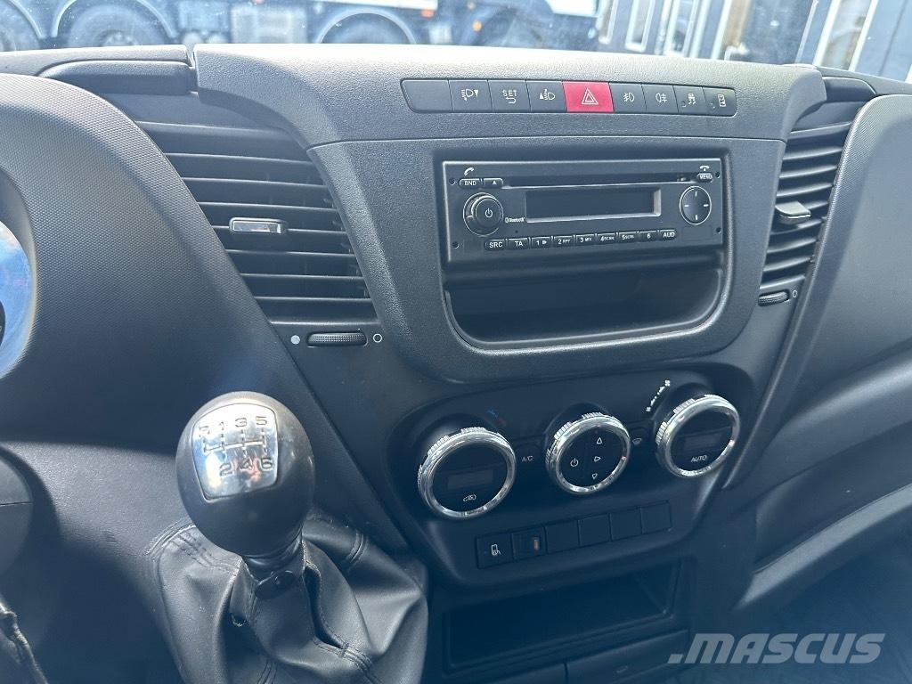 Iveco Daily 35S15 패널 화물차