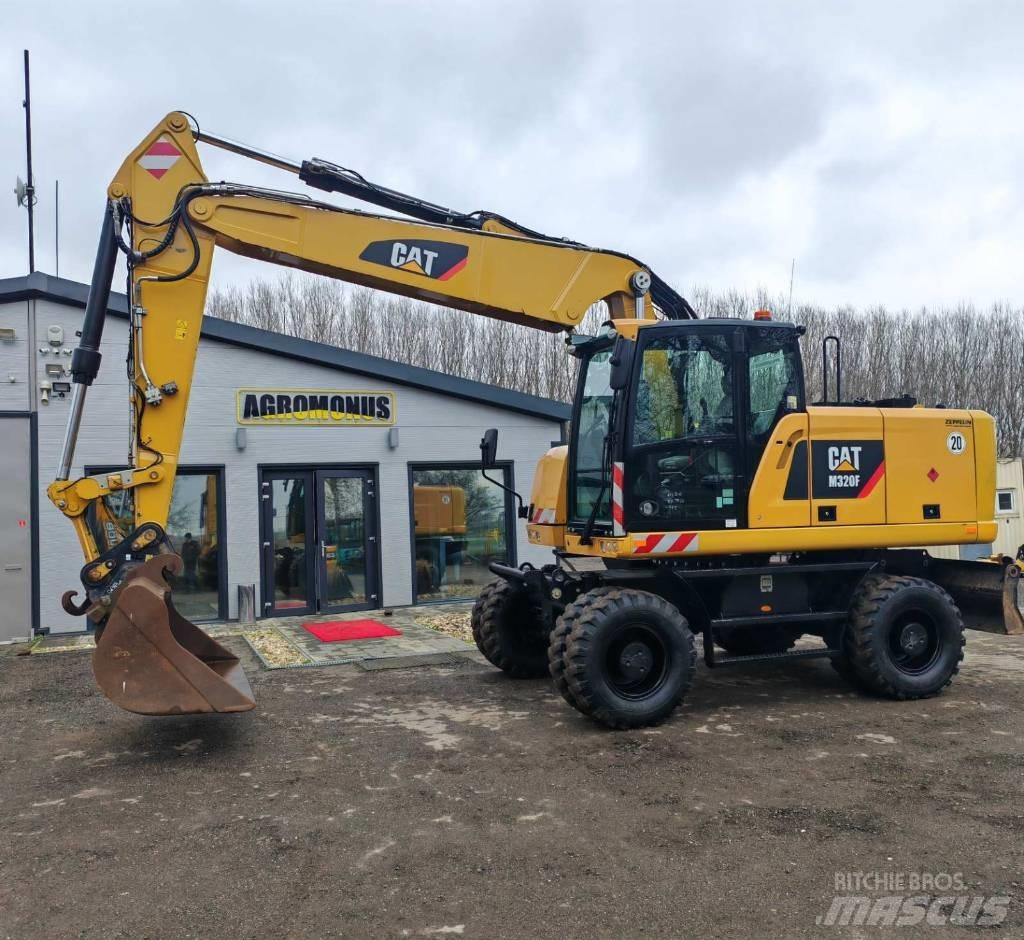 CAT M320 F  휠 굴삭기
