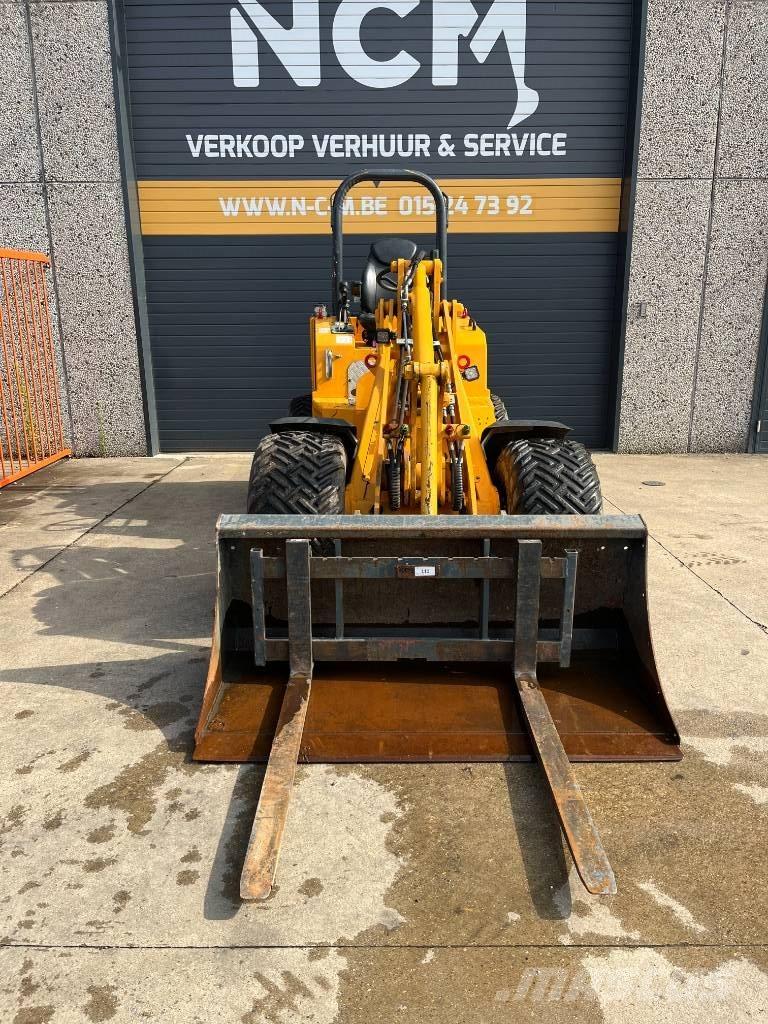 Knikmops KM 250  휠로우더