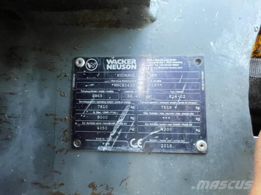 Wacker Neuson W65  휠 굴삭기
