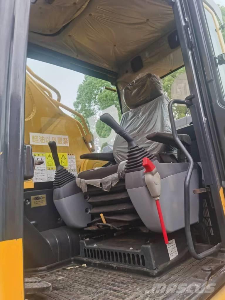 Komatsu PC 450-8 대형 굴삭기 29톤 이상