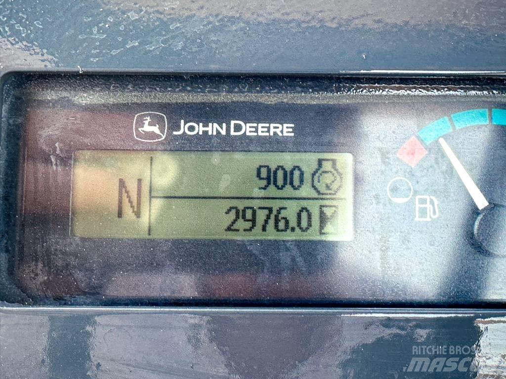 John Deere 210 LE EP 프론트 로더 및 굴착기