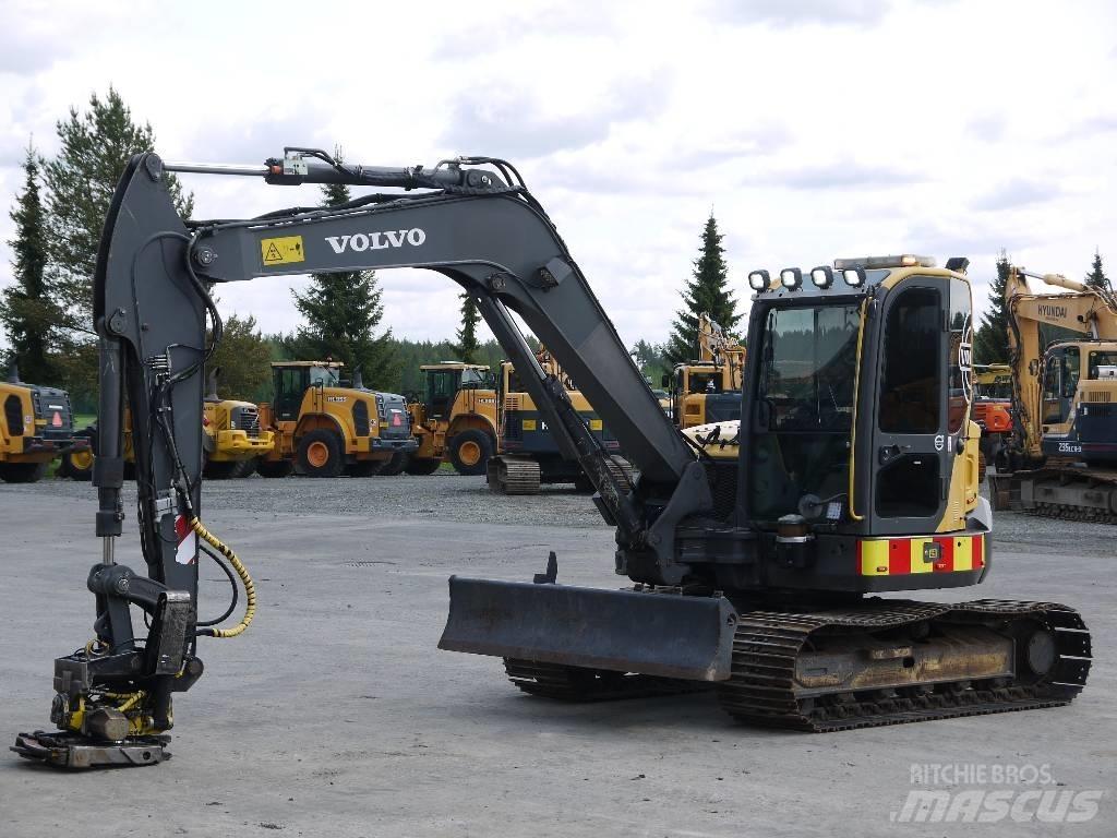 Volvo ECR 88 D 중형굴삭기 7톤-28톤