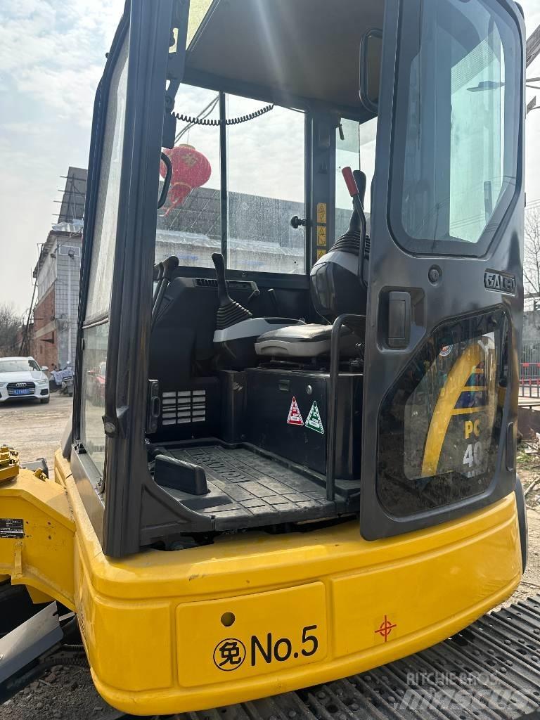 Komatsu PC 40 소형 굴삭기 7톤 미만
